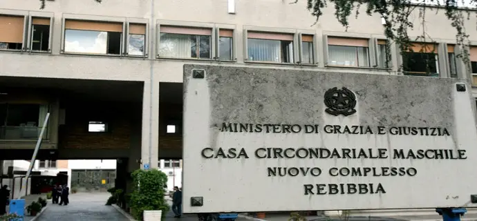 Roma, tre detenuti albanesi evasi dal carcere di Rebibbia