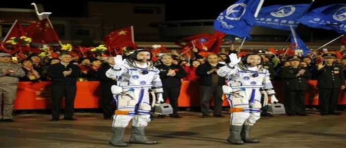 Cina, prove generali di sbarco sulla Luna. Inviati due uomini in orbita per un test