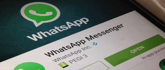 Il Garante per la privacy indaga su WhatsApp per lo scambio dati con Facebook