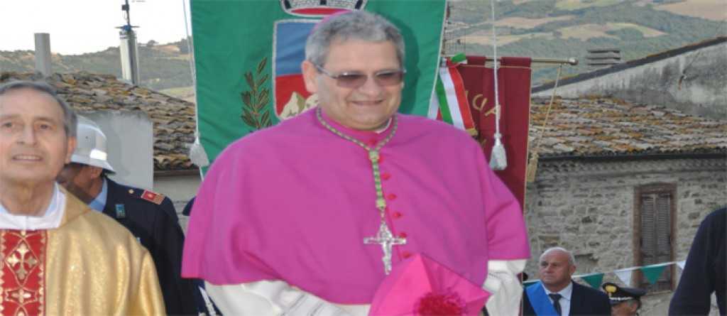 Mons. Adilson Pedro Busin in visita alla sua Cattedrale a Guardialfiera