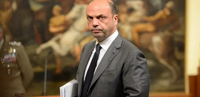 Terrorismo, marocchina di 44 anni espulsa a Perugia. Alfano: "Chiari segnali di radicalizzazione"