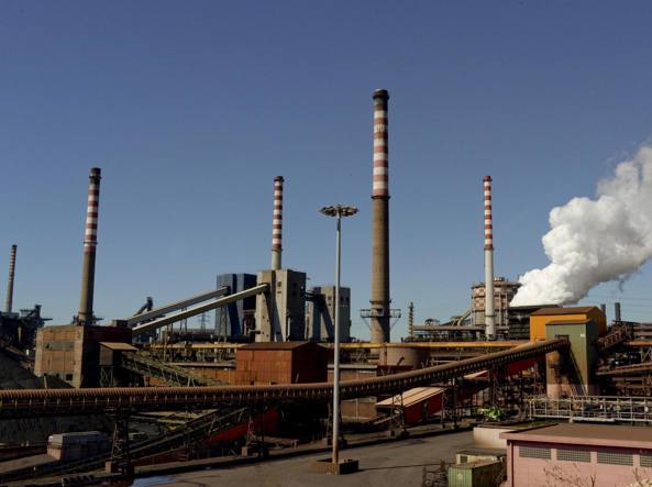 Ilva Taranto, 12 indagati per la morte dell'operaio venticinquenne