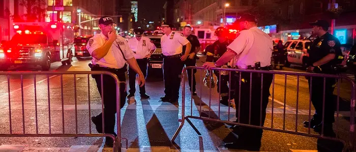 New York, esploso un ordigno nel centro di Manhattan. Almeno 29 feriti
