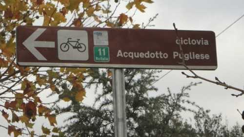 A piedi o in bicicletta lungo l'Acquedotto pugliese