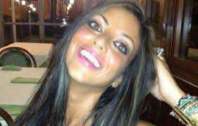 Suicidio Tiziana Cantone, la madre: "Mia figlia plagiata dal suo ex fidanzato"