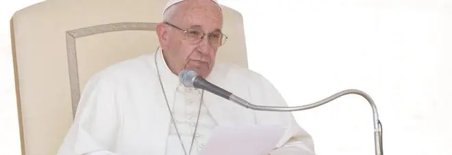 La preghiera di Papa Francesco per padre Jacques Hamel