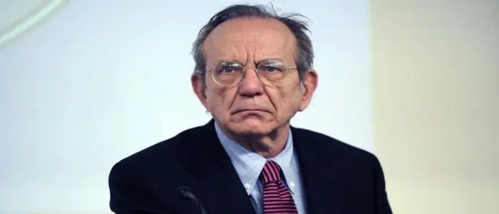 Padoan: "Taglio Irpef rinviato"