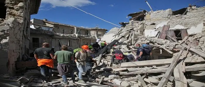 Terremoto, Curcio: 4500 nelle tende, 7 mesi per le casette. "Ci attende un percorso molto lungo"