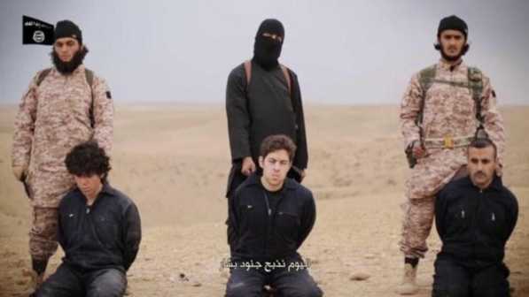 Isis, documentate 72 fosse comuni in Iraq e Siria