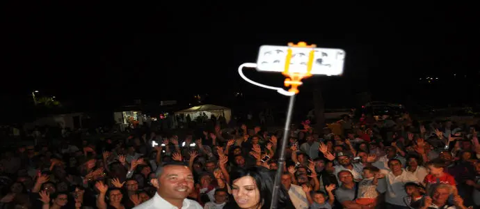 Con un gigantesco selfie, immortalata la VI Edizione di Santo Janni in Festa 2016 [Foto]