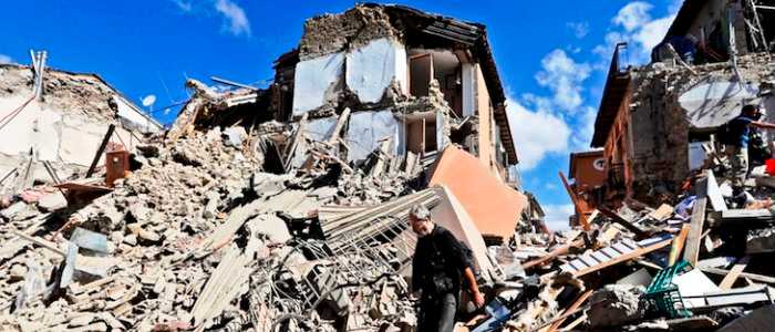 Terremoto: sei milioni di euro raccolti via sms e iniziative di solidarietà