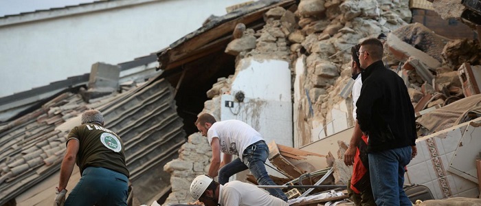 Terremoto, domani lutto nazionale. Anche Mattarella e Renzi ai funerali solenni ad Ascoli