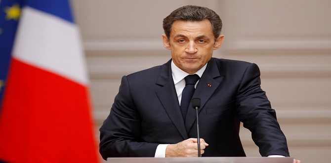 Francia, Sarkozy ci vuole riprovare: "Mi candido alle presidenziali 2017"
