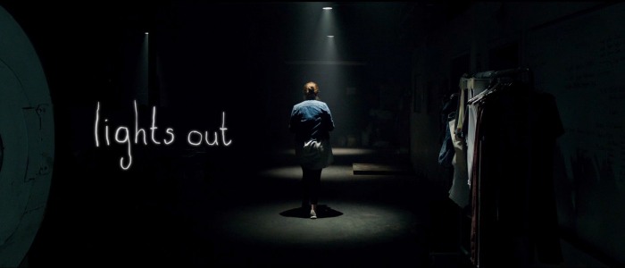 Lights out - Terrore nel buio di David Sandberg: è la solita paura, ma senza ombre