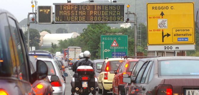 Strade italiane da bollino rosso nel week end di Ferragosto