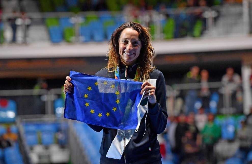 Bandiera UE sul podio: unanime elogio a Di Francisca