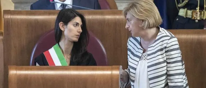 Raggi blinda Muraro. Bocciata la revoca dell'assessore chiesta da FDI