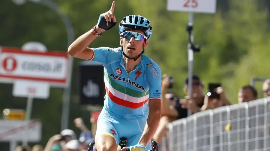 Vincenzo Nibali operato a Brescia alla clavicola