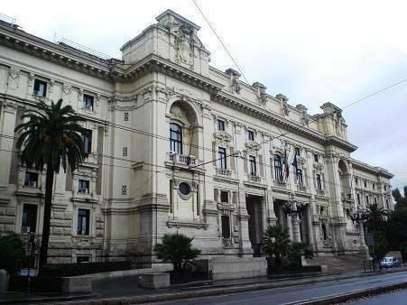 Scuola: proteste e scontri a Napoli e Palermo per errori nei trasferimenti