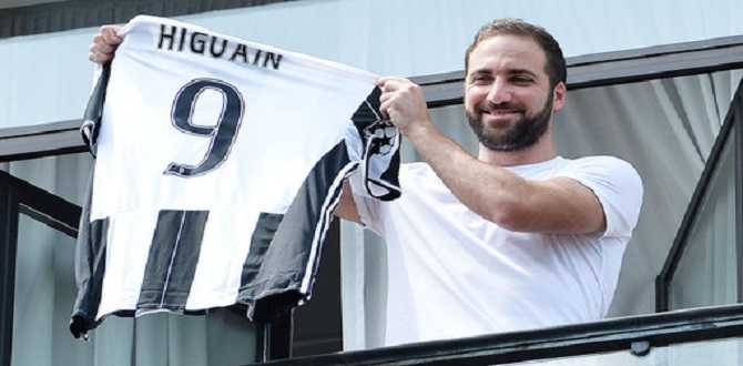 Juventus, dopo le visite e il primo allenamento per Higuain presentazione ufficiale