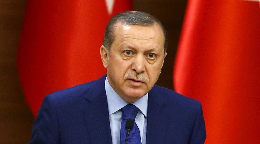 Turchia, mandato d'arresto per 47 giornalisti
