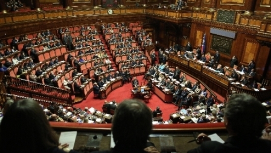 Decreto Ilva, il governo chiede la fiducia. Domani il voto