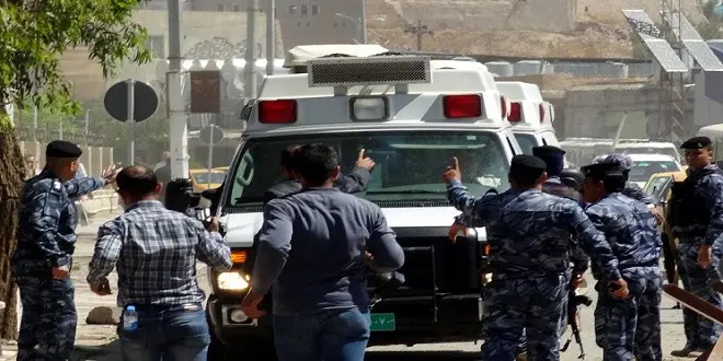 Iraq, attentato kamikaze in un checkpoint a nord di Baghdad: almeno 11 morti