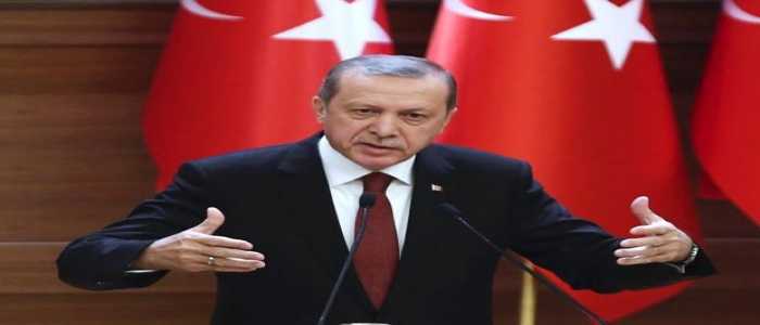 Turchia, fallito il colpo di Stato. Erdogan: "Responsabili pagheranno"
