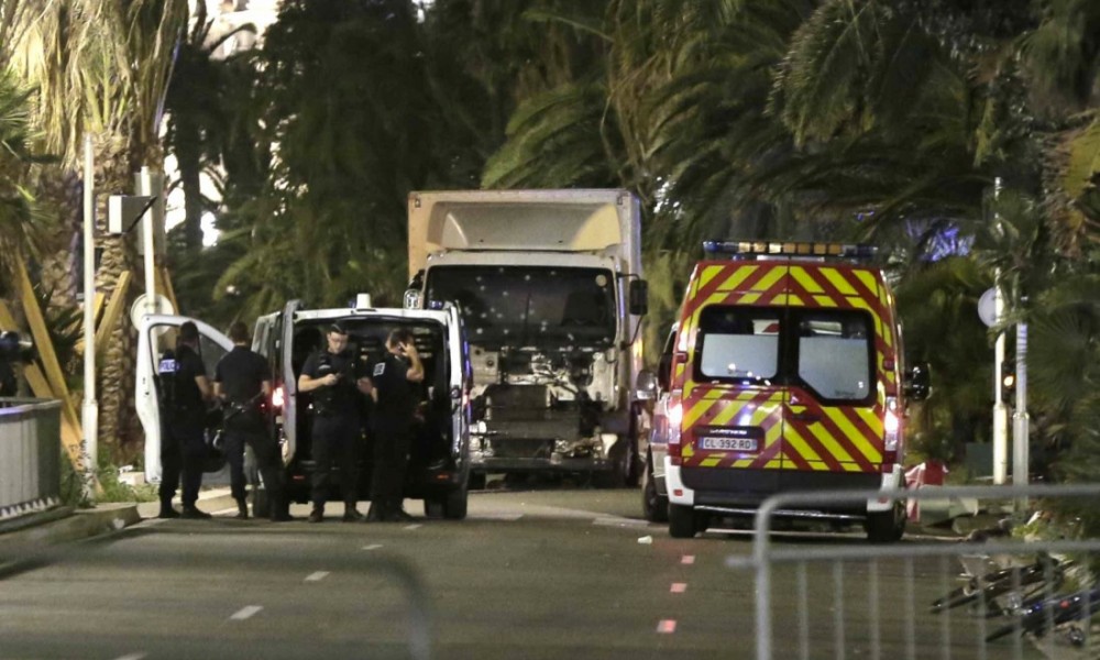 Strage Nizza: i morti, i feriti e gli scomparsi. Profilo dell'attentatore