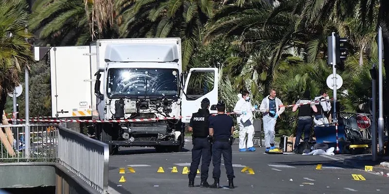 Attentato Nizza: l'autore della strage è Mohamed Lahouaiej Bouhlel, cittadino franco-tunisino