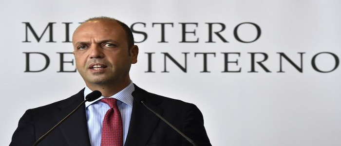 Terrorismo, Alfano: "Rafforzare le misure di sicurezza"