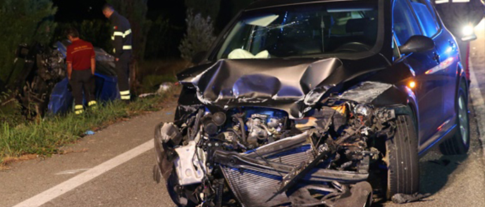 Sirmione: scontro frontale tra due auto. Donna e bambina tra le vittime