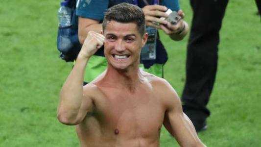 Infortunio Cristiano Ronaldo, lesione al collaterale interno del ginocchio: almeno un mese di stop