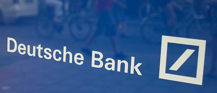 Capo economista Deutsche Bank: fondo pubblico da 150 miliardi per salvare le banche