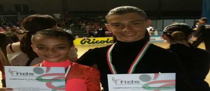 Fidis V giornata, di "Sportdance" Casa Sicilia gli Atleti ballerini siciliani vincitori a Rimini