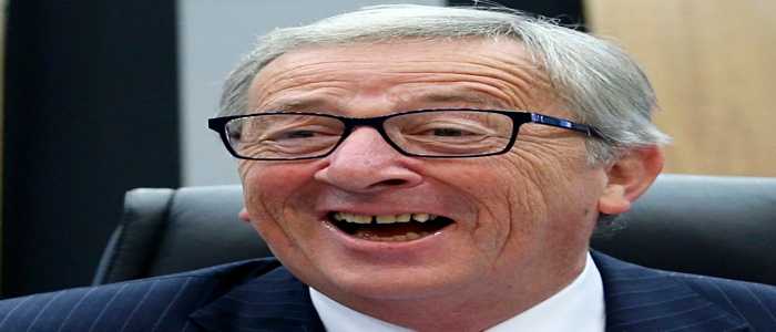 Parlamento Ue, Juncker a Farage e Johnson: "I patrioti non si dimettono"