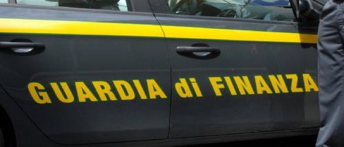 Roma, corruzione e riciclaggio: arresti e perquisizioni