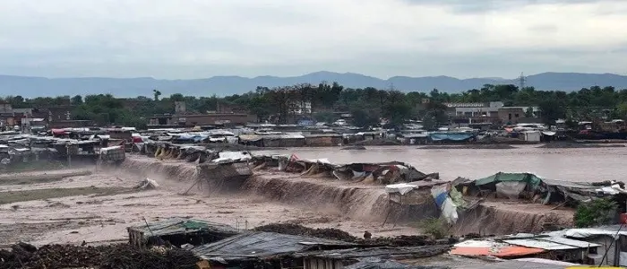 Inondazioni nella zona Nord-Ovest del Pakistan: almeno 30 morti