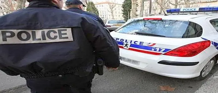 Parigi, direttore associazione umanitaria accoltellato al grido di "Allah Akbar"