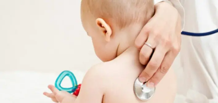Genova: bimba di 2 anni ricoverata in ospedale, forse a causa della dieta vegana