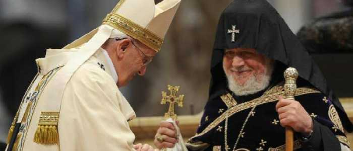 Armenia, Turchia contro il Papa: "ha la mentalità delle crociate"