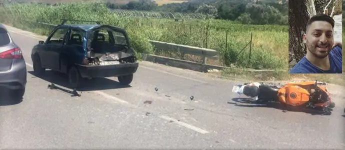 Incidenti Mortali: Tragedia, scontro auto-moto, un morto a Catanzaro