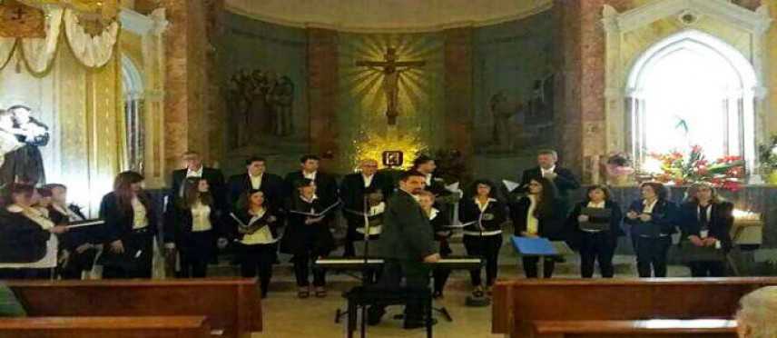 Catanzaro inizia i festeggiamenti in onore di S. Antonio con uno straordinario coro