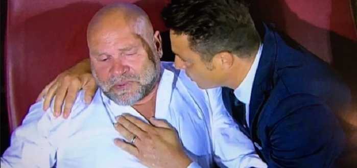 Pescara promosso in Serie A, Oddo abbraccia Cosmi in lacrime