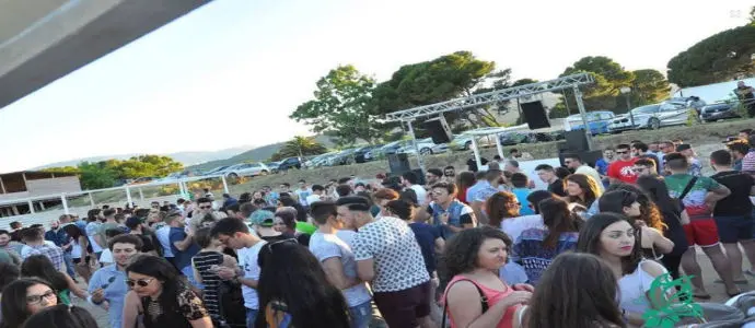 Montepaone aspetta l'estate con il Beach Party al Percival Village