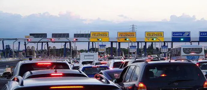 Autostrade: sindacati, sciopero di 4 ore domani e lunedi'