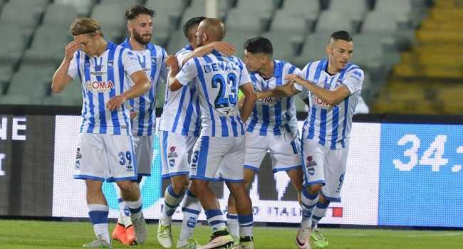 Serie B: Pescara batte 4-2 il Novara e raggiunge il Trapani in finale play-off