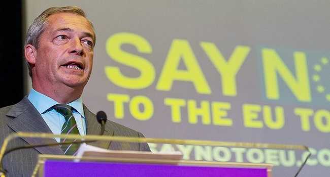 Gran Bretagna, Nigel Farage: "Blindare i confini, gli immigrati ci tolgono ricchezza"