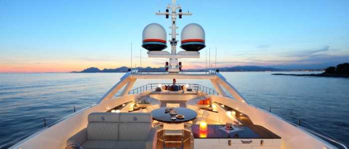 Napoli: sequestro yacht di lusso del rampollo clan Contini