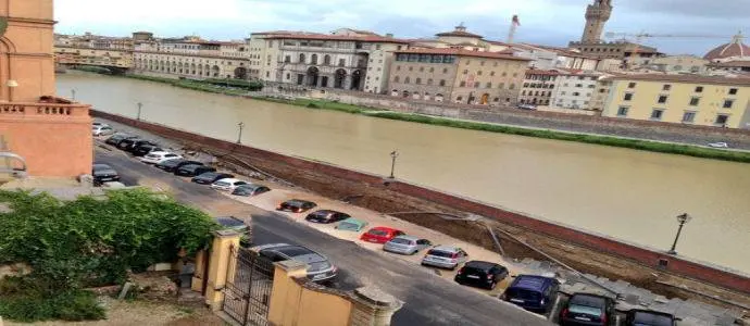 Firenze: voragine di duecentro metri in pieno centro città [Foto]